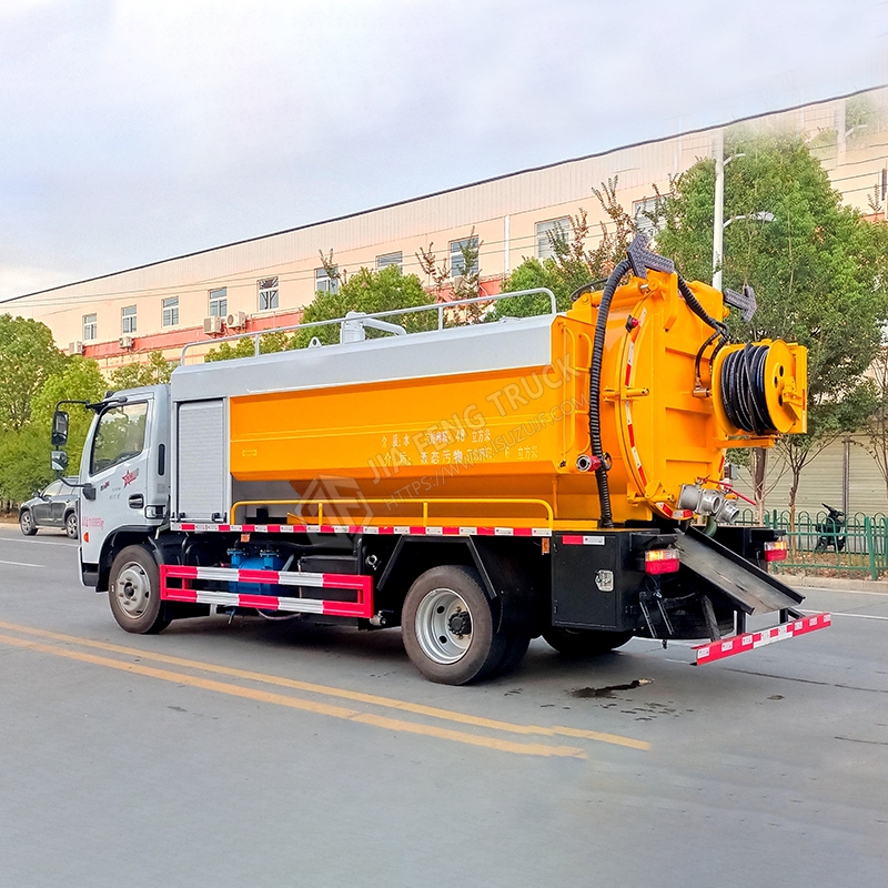 Dongfeng Daluoka 12-cubic-meter Cleaning and Sewage Suction Truck