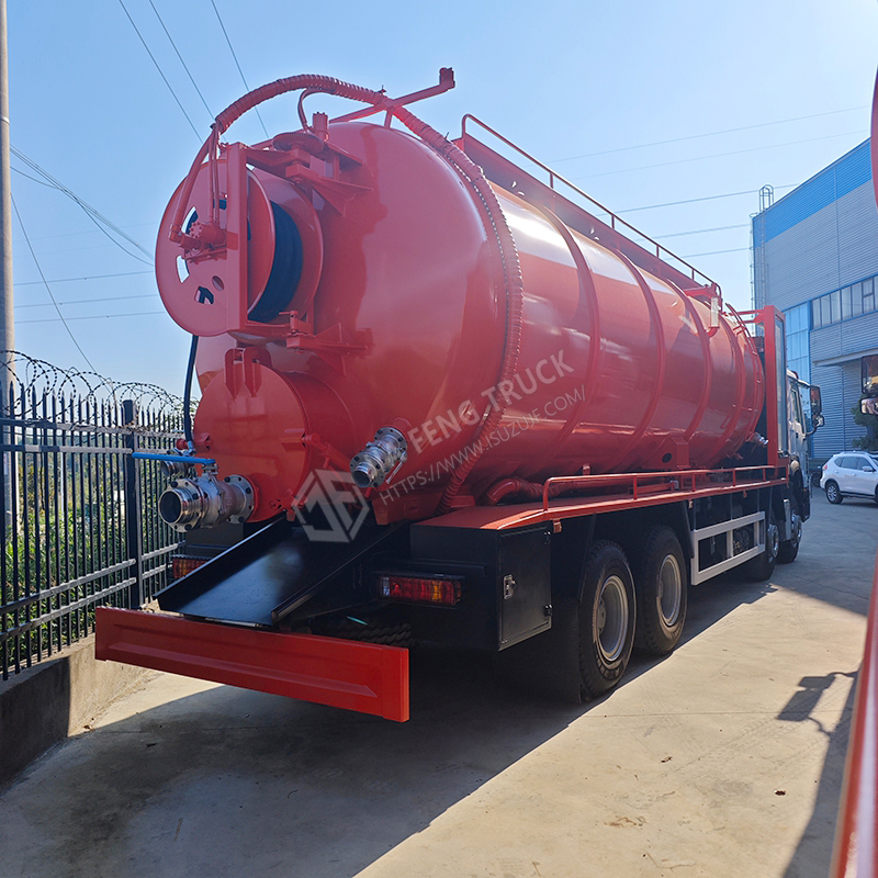 Sinotruk HOWO Sewer Jet Truck